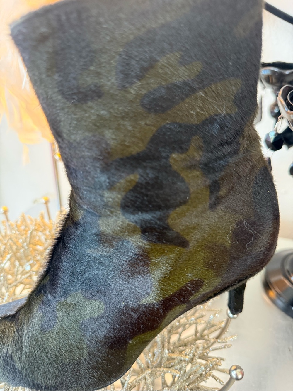 Freelance boots hair camouflage design